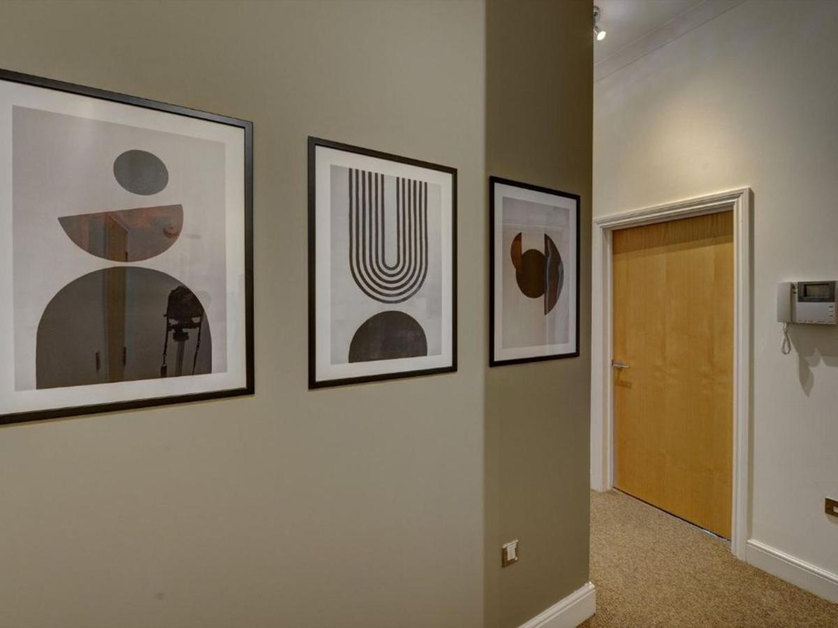 The Clement Apartment Stylish Two Bedroom Apartment Very Close To The Birmingham Arena ภายนอก รูปภาพ
